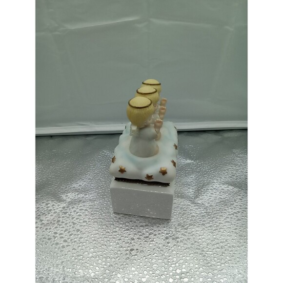 Christmas Three Praying Angels Porcelain And Ceramic Jewelry Trinket Hindged Box - Picture 5 of 8